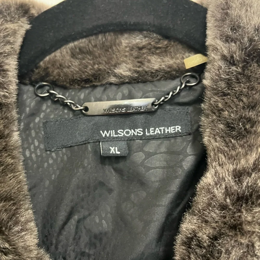 Wilson Leather Black Leather Jacket with Faux Fur Collar - Women’s XL - Picture 2 of 7